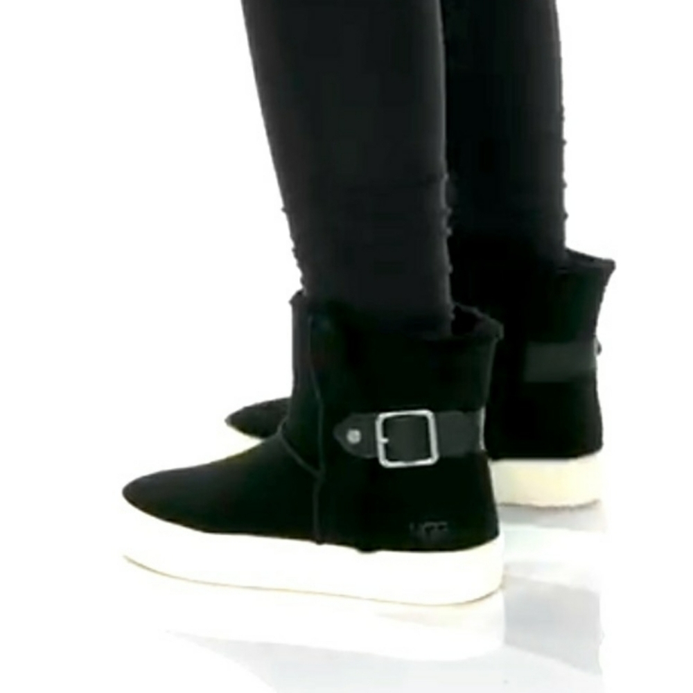 UGG Aika Boots - Picture 5 of 13